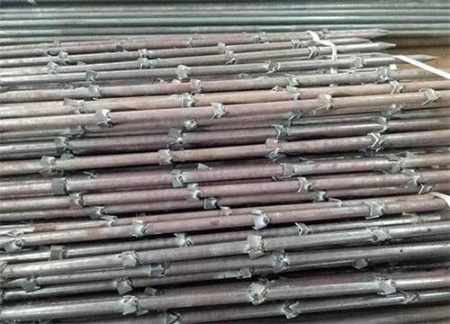 蓝山隧道钢花管